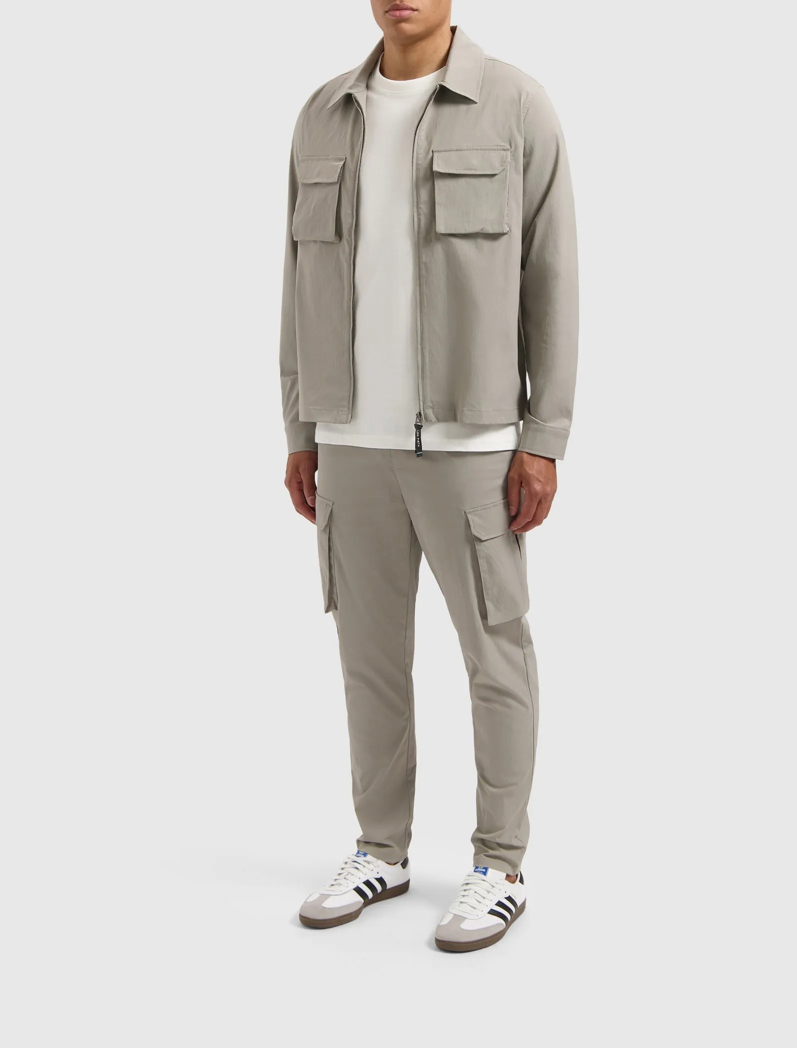 Crêpe Stretch Cargo Pants | Taupe