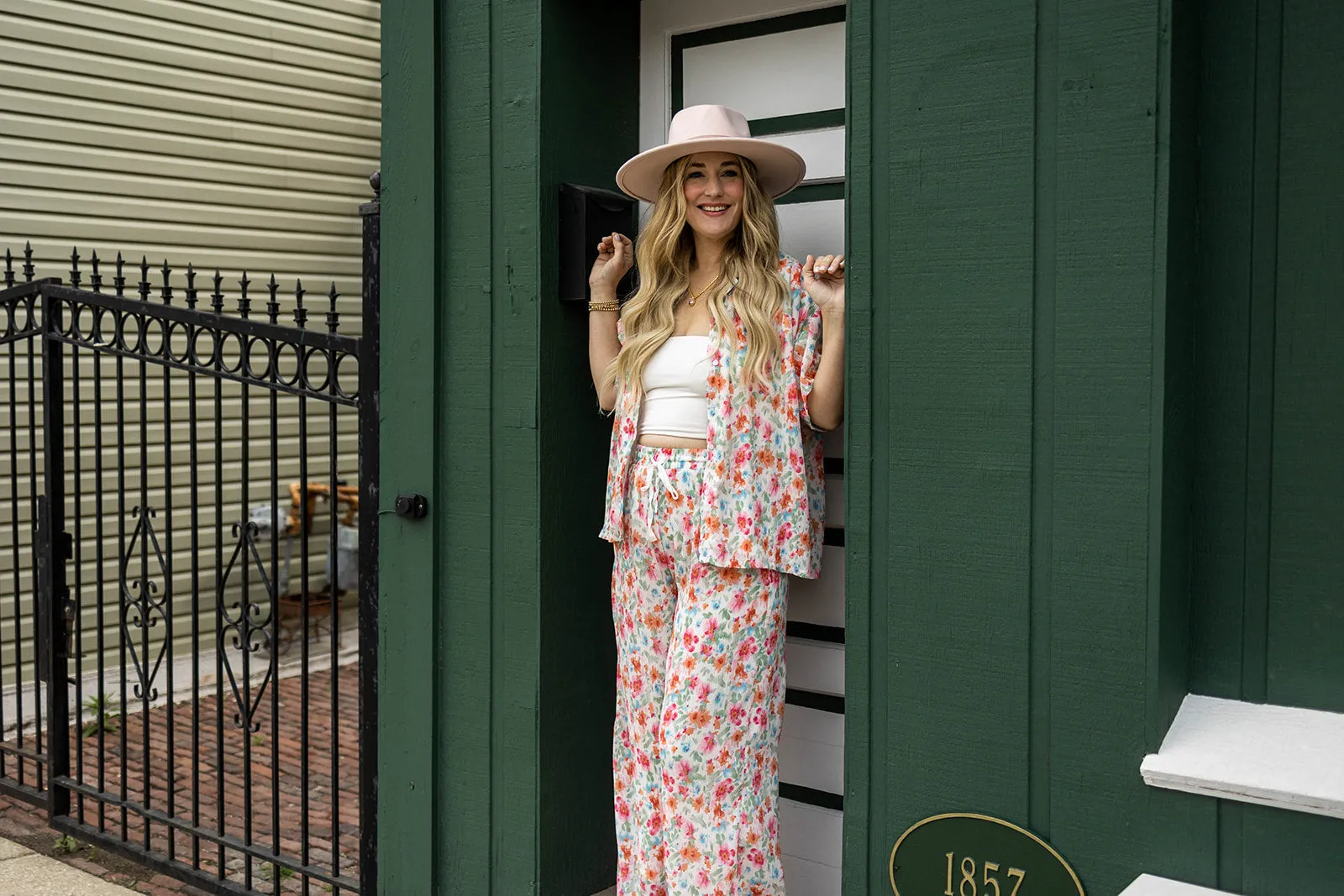 hattie pants in ivory floral