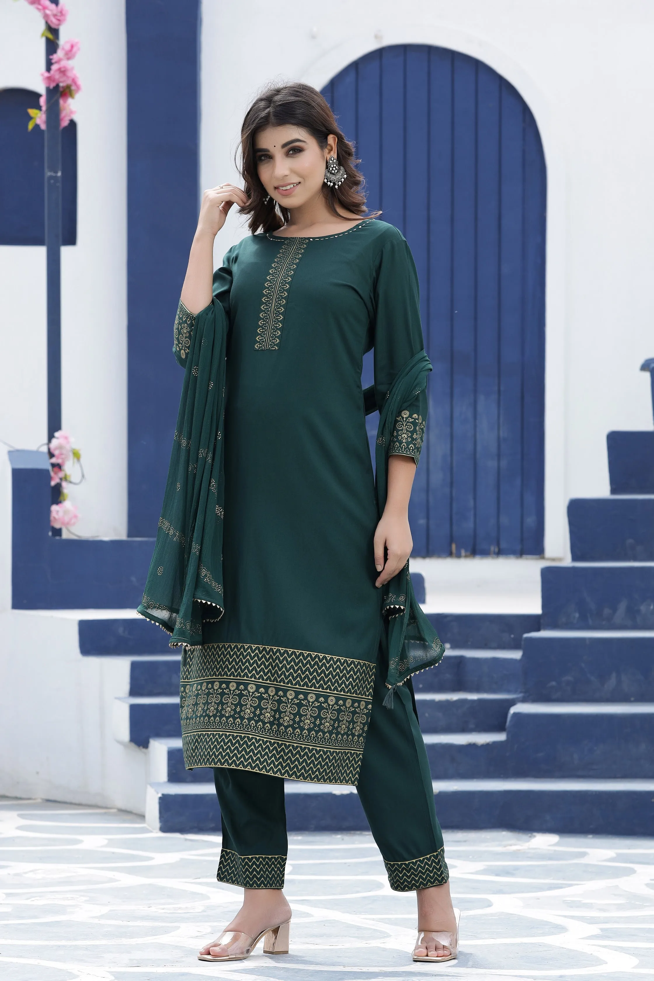 Women Green Solid Dupatta Set